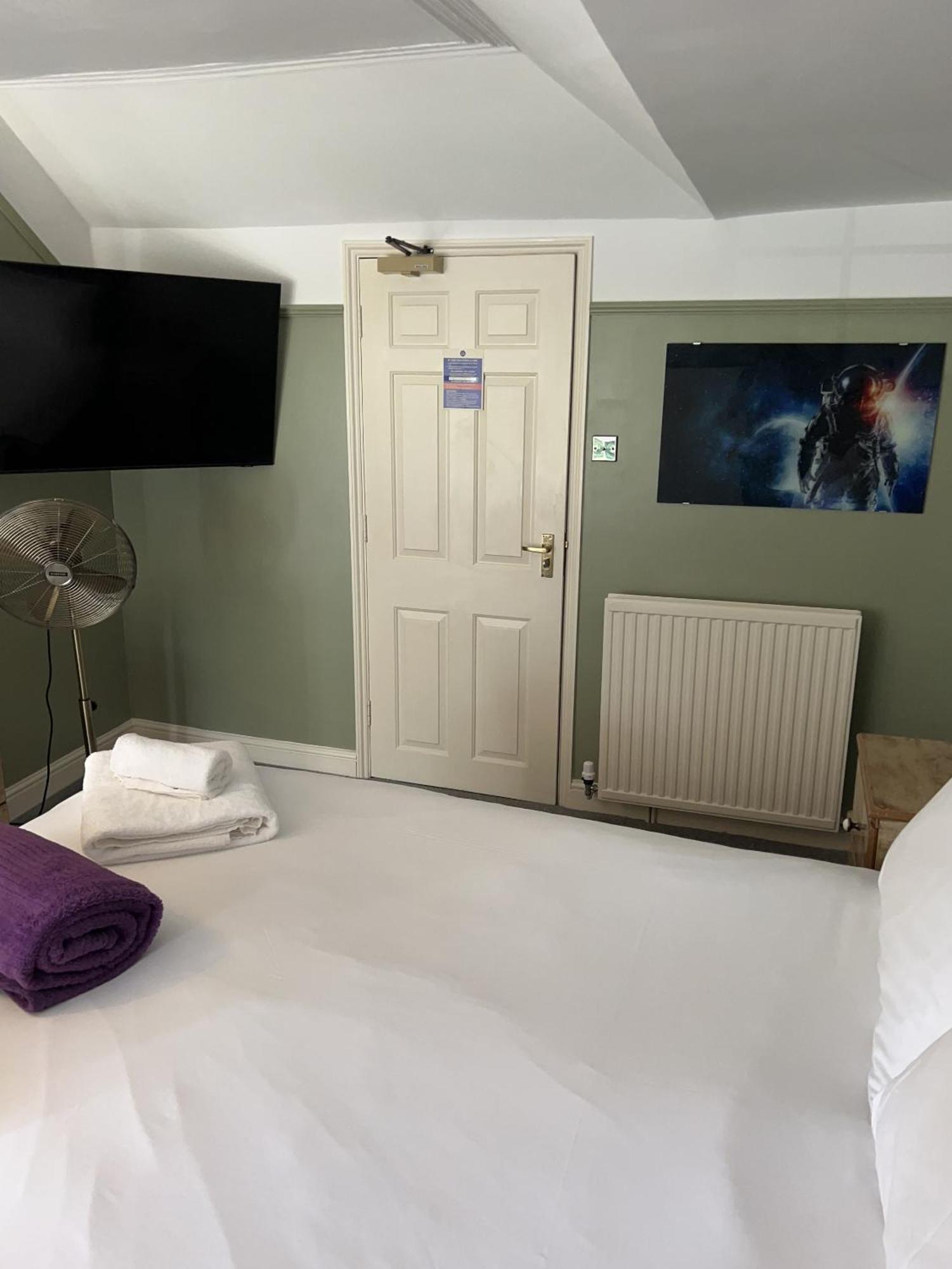 The Plough Inn Marsham Zimmer foto